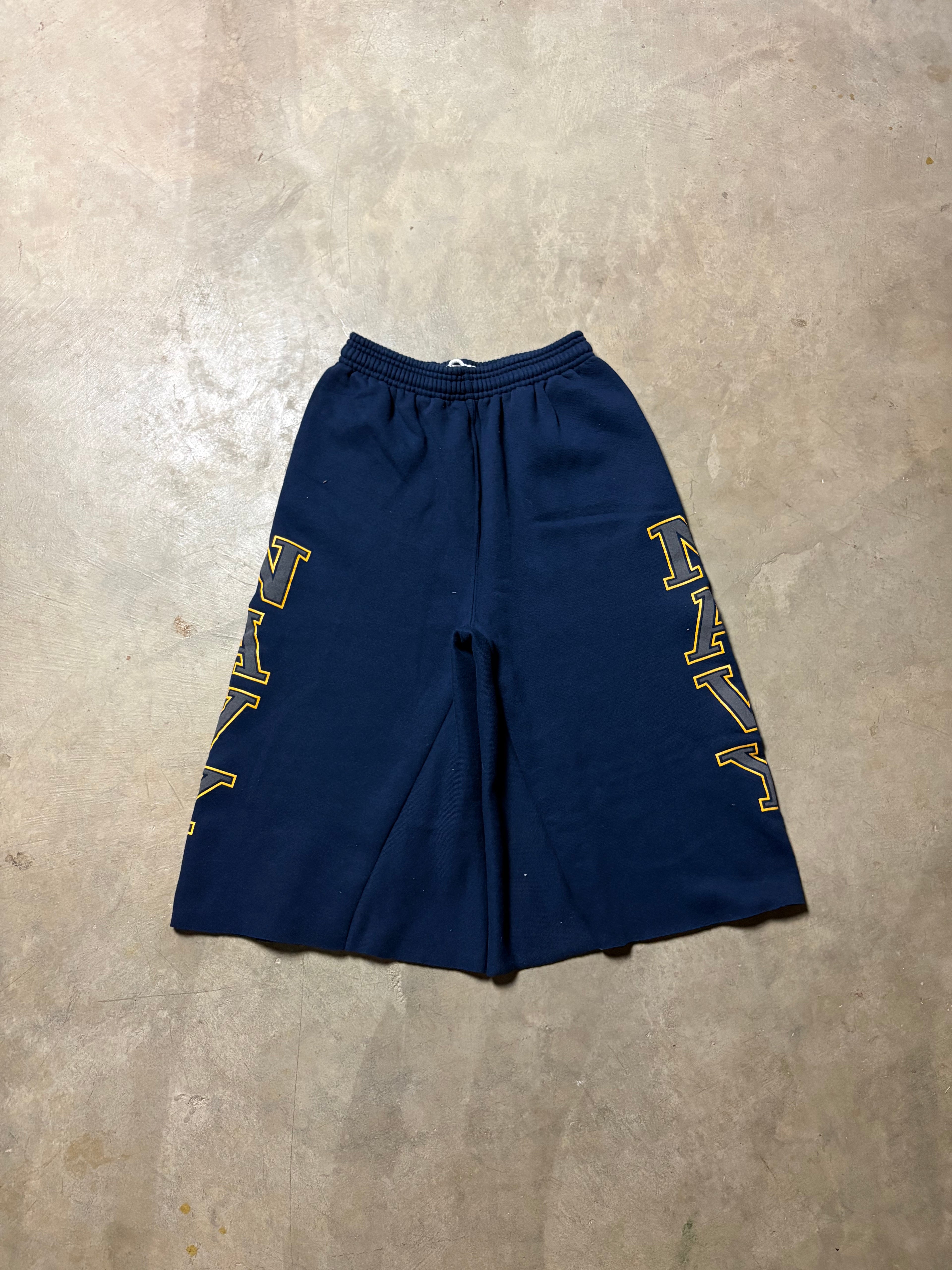 Vintage Navy 3/4 Baggy Sweatshort - S
