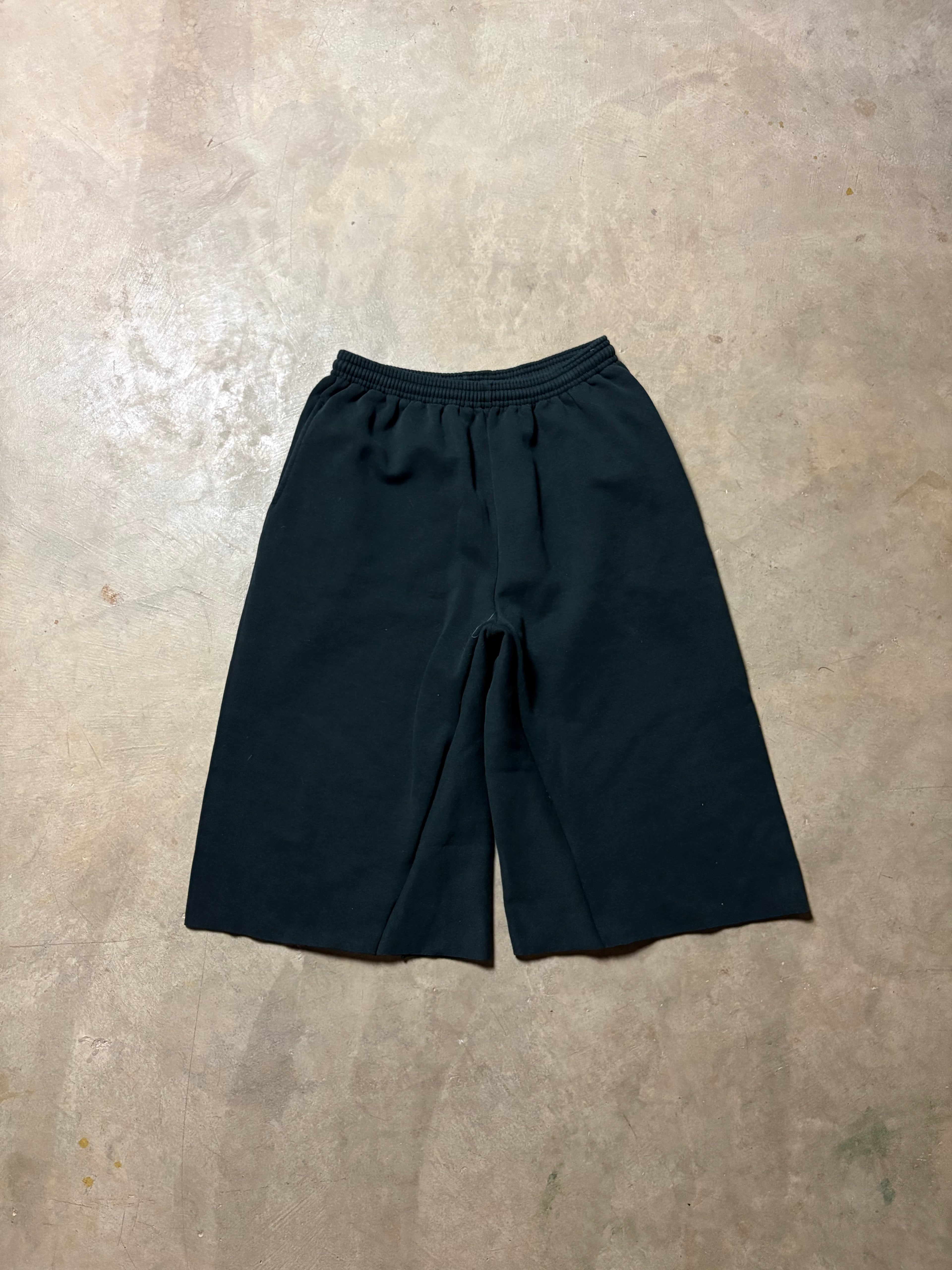 Vintage 90's Russell 3/4 Baggy Sweatshort - L
