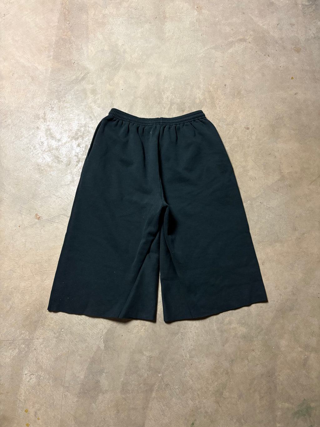 Vintage 90's Russell 3/4 Baggy Sweatshort - L