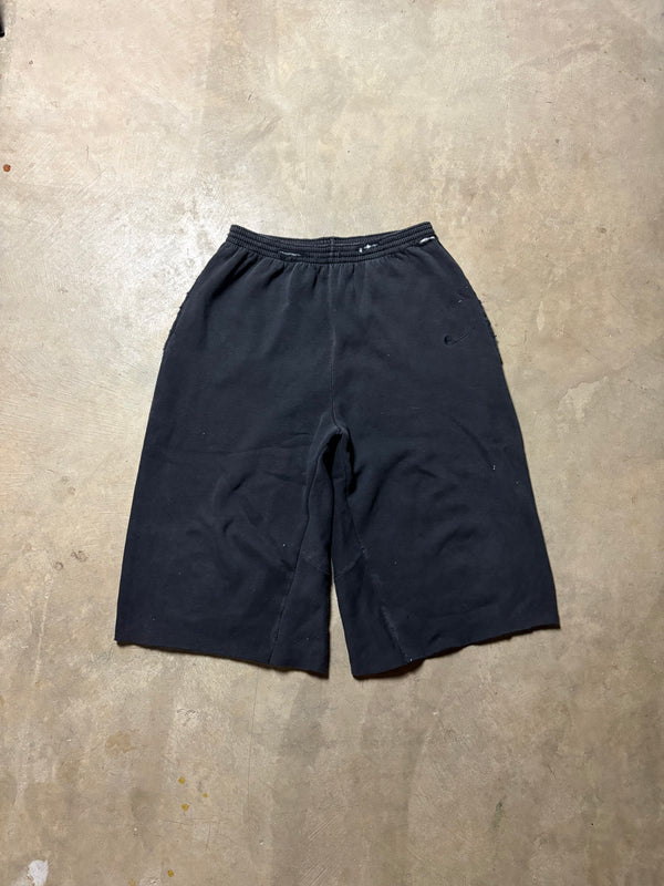 Vintage 90's Distressed Nike Baggy 3/4 Sweatshort - L