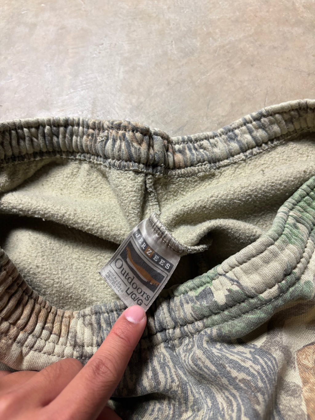 Vintage 90's Realtree Baggy 3/4  Sweatshort - L