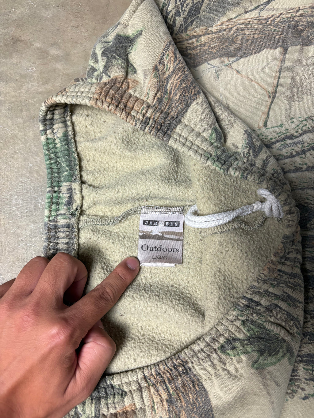 Vintage 90's Realtree Baggy 3/4 Sweatshort - L