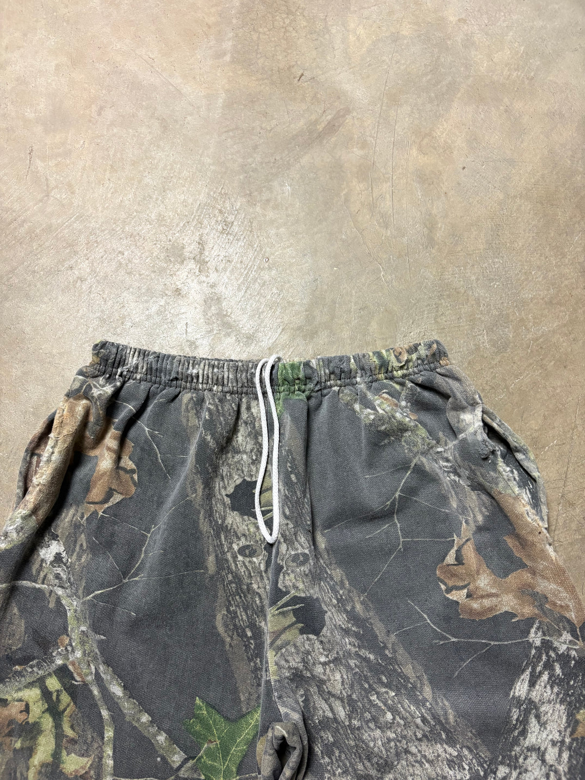Vintage 90's Realtree Baggy 3/4 Sweatshort - M
