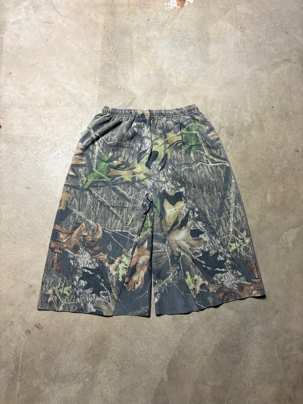 Vintage 90's Realtree Baggy 3/4 Sweatshort - M