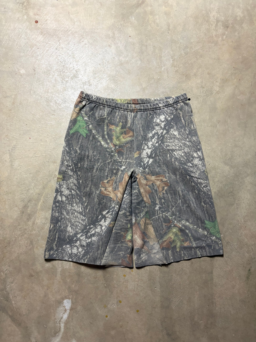 Vintage 90's Realtree Baggy 3/4 Sweatshort - M