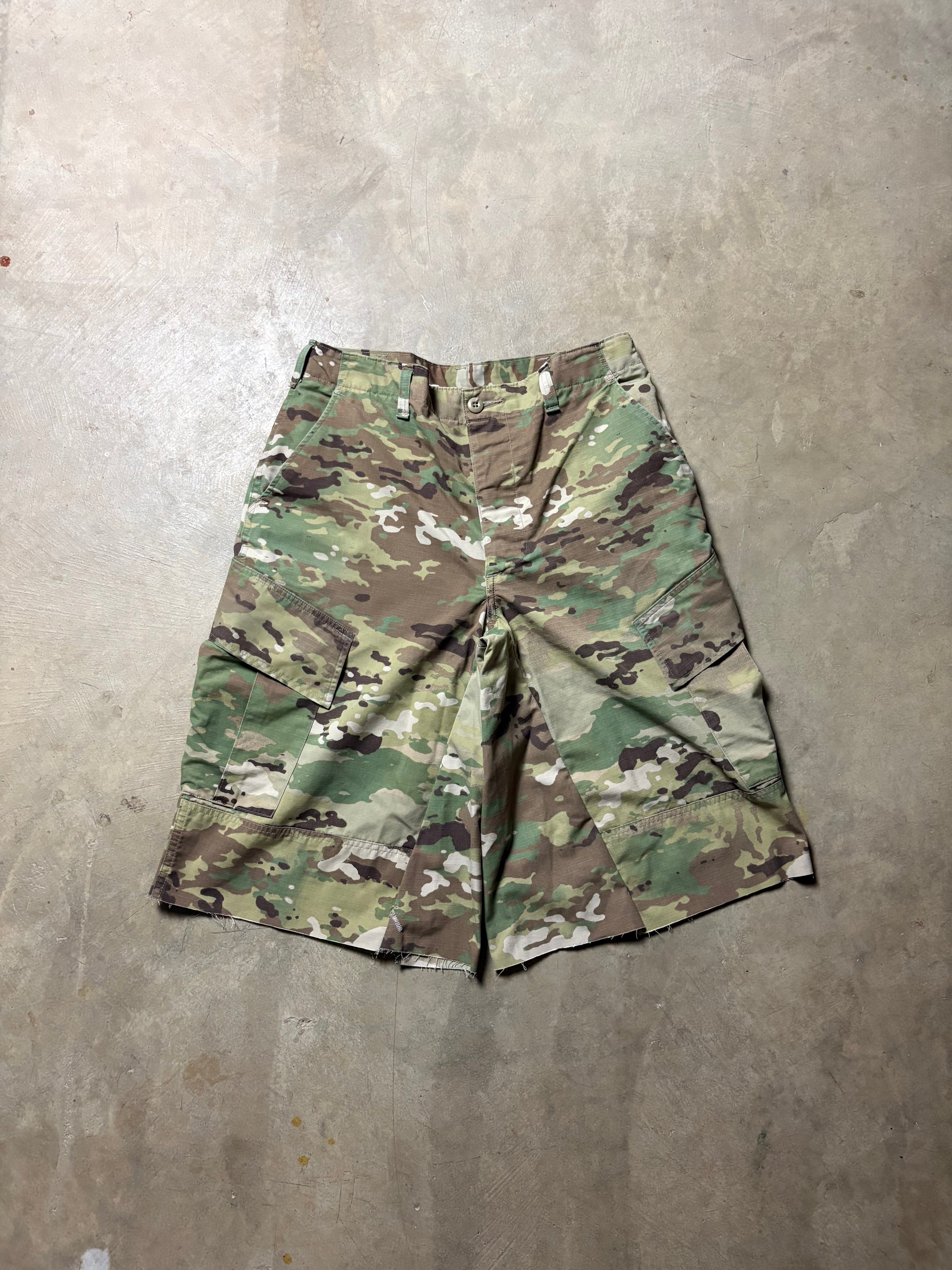 Vintage Camo 3/4 Short - 30