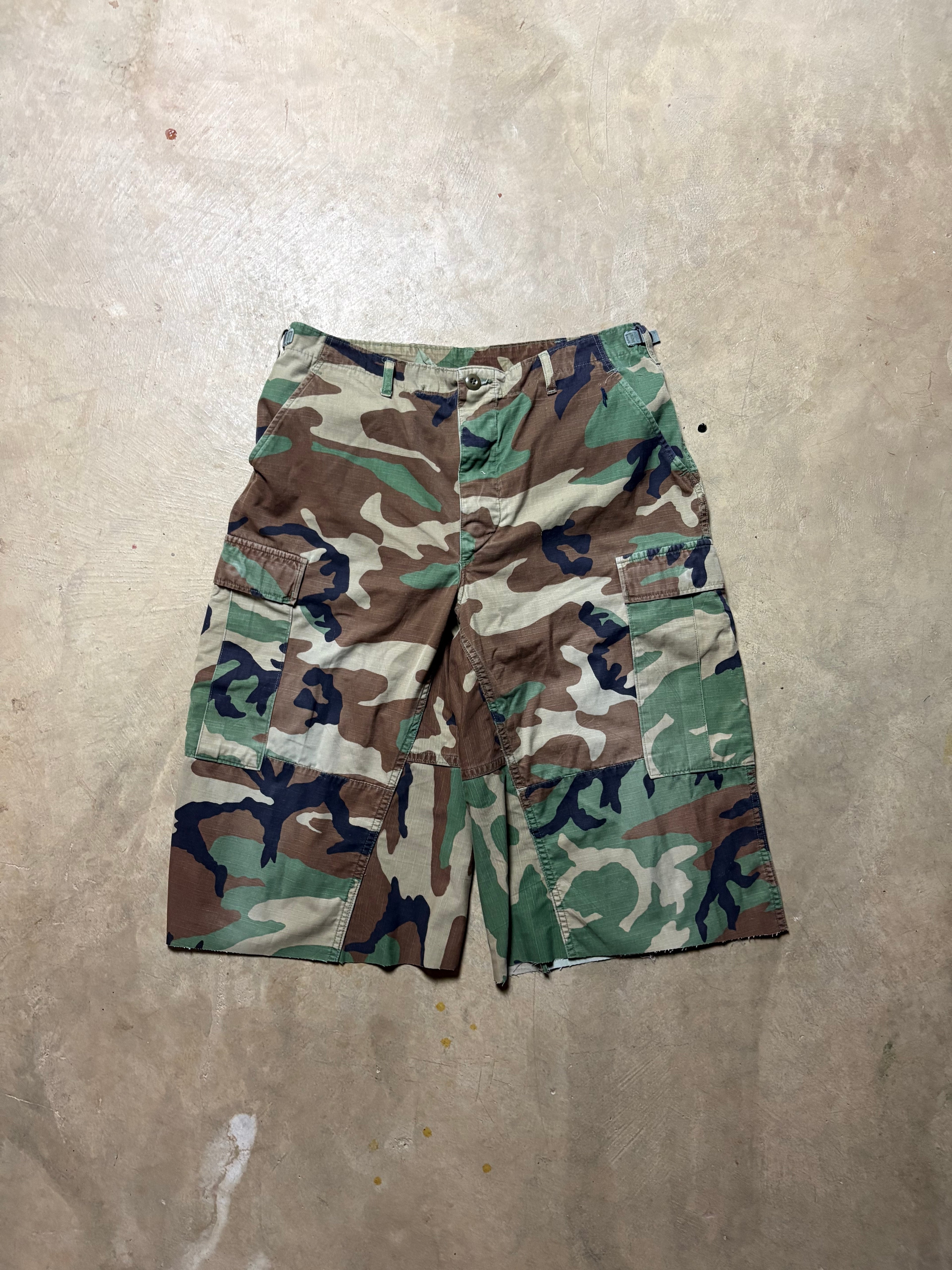 Vintage Faded Military Camo 3/4 Short - 32