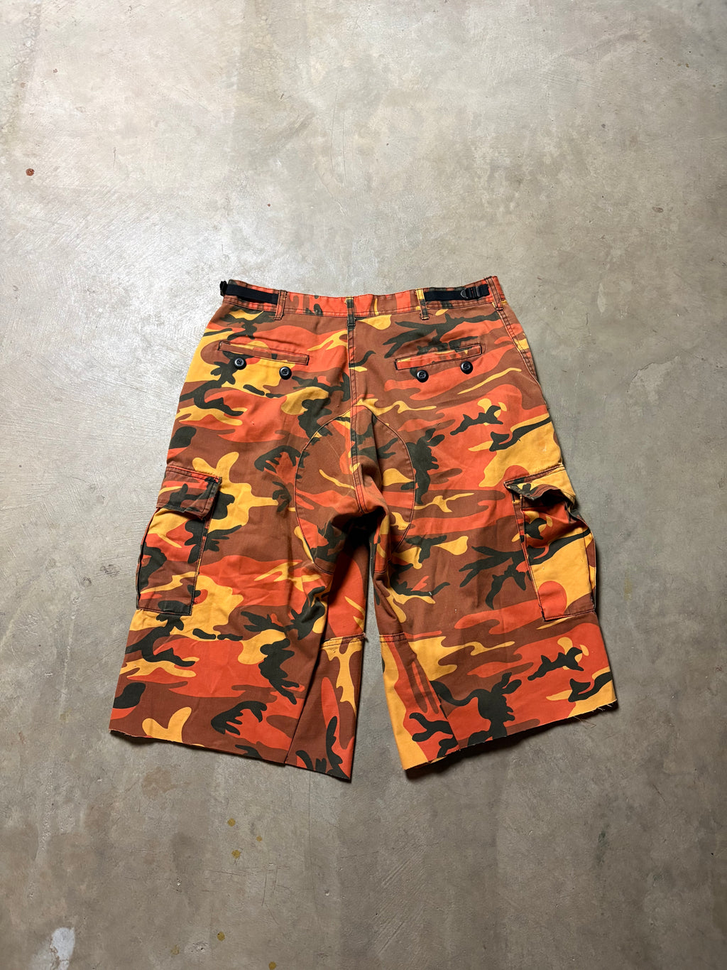 Vintage Orange Dustressed Military Camo 3/4 Short - 34