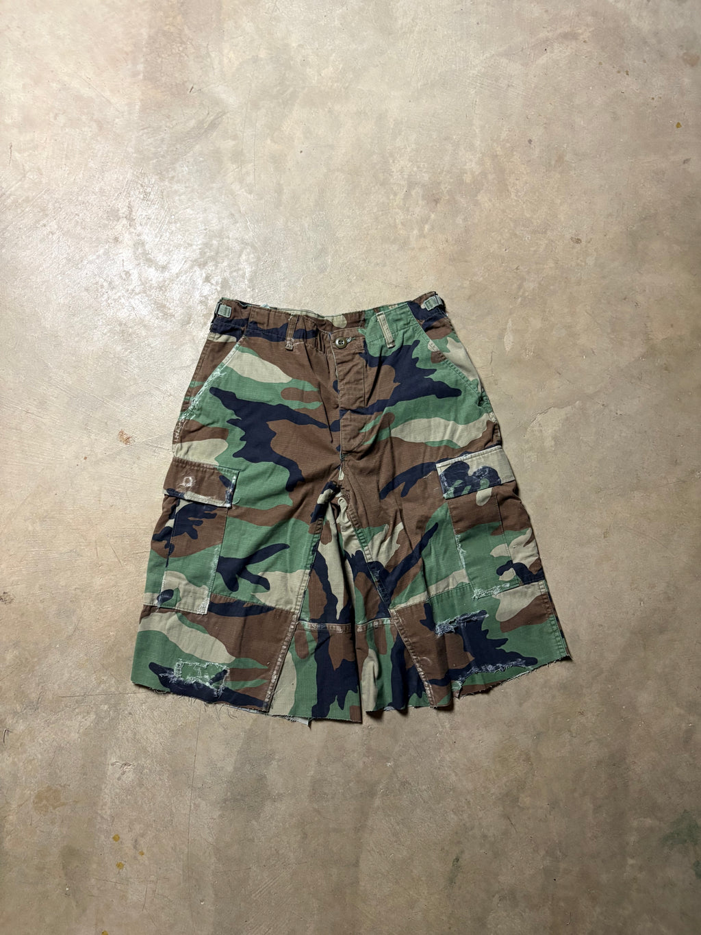 Vintage Distressed  Military Camo 3/4 Short - 28/30