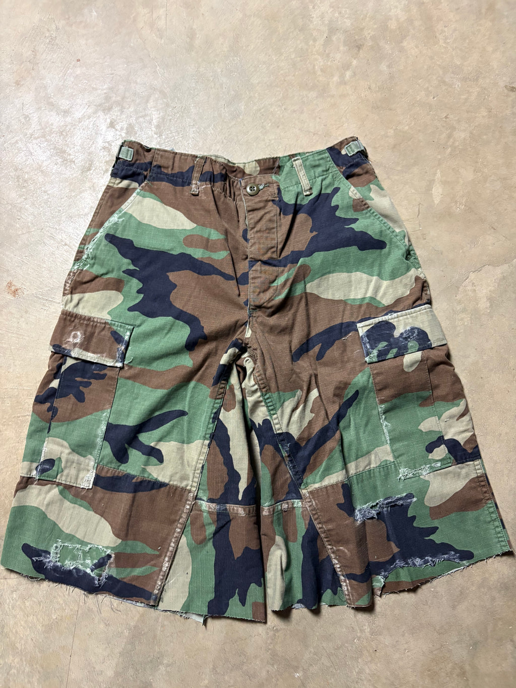 Vintage Distressed  Military Camo 3/4 Short - 28/30