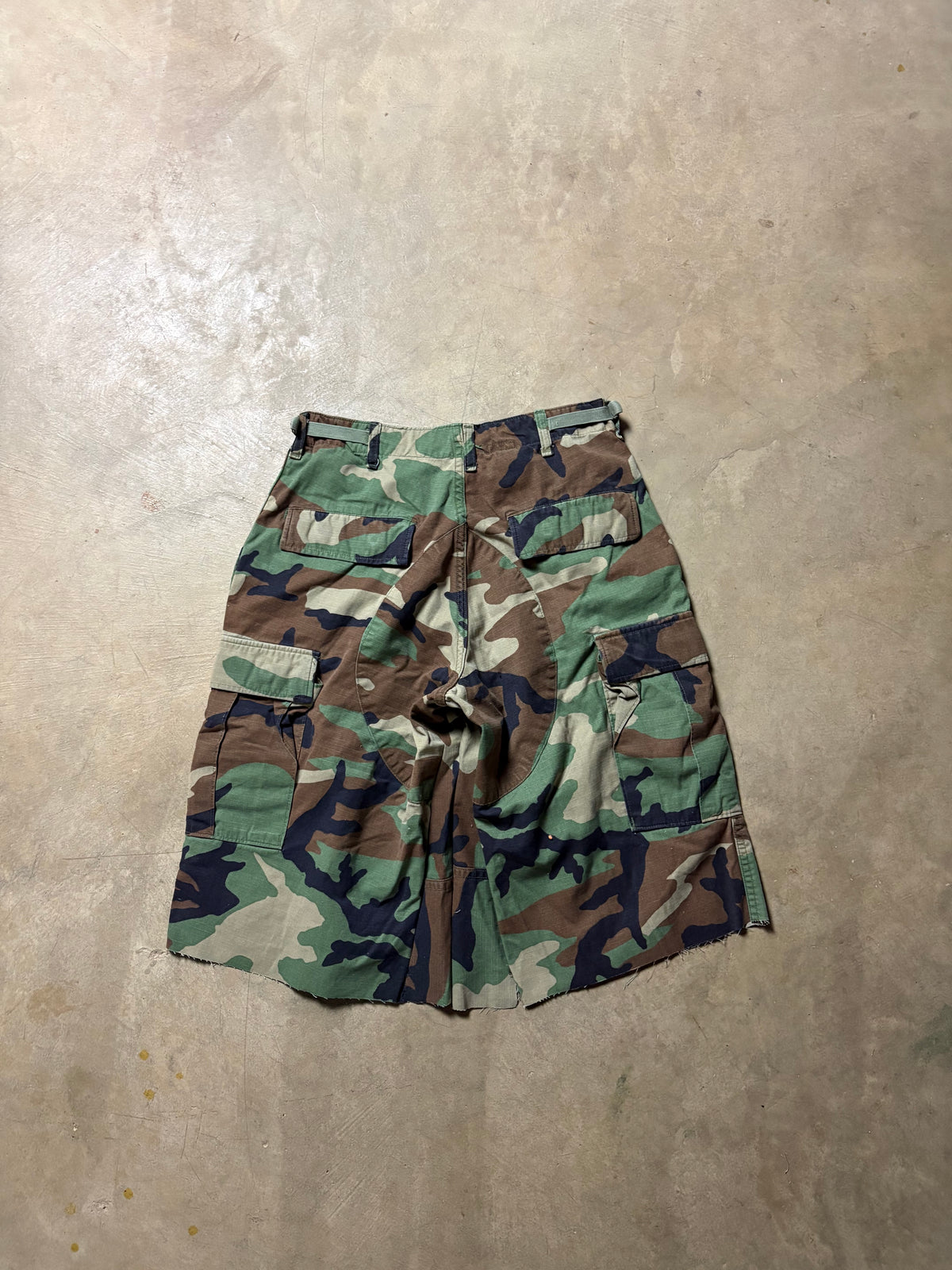 Vintage Distressed  Military Camo 3/4 Short - 28/30