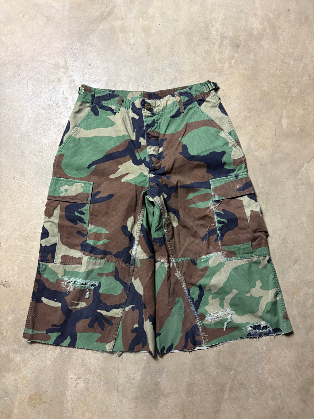 Vintage  Distressed Military Camo 3/4 Short - 28/30