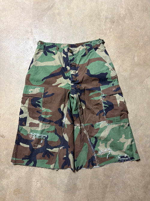 Vintage  Distressed Military Camo 3/4 Short - 28/30