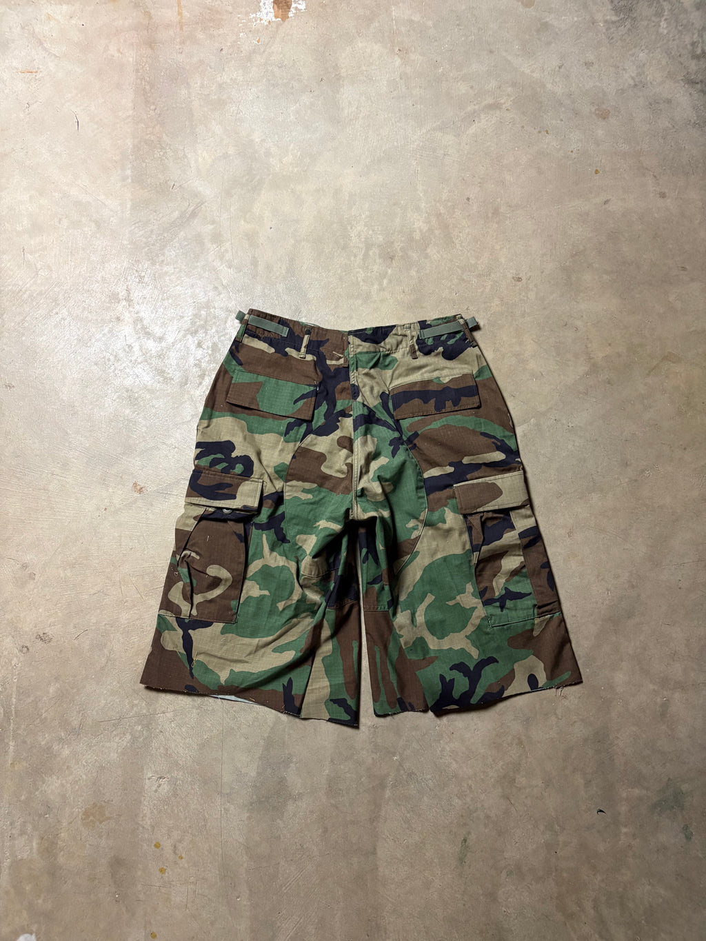 Vintage Distressed  Military Camo 3/4 Short - 30