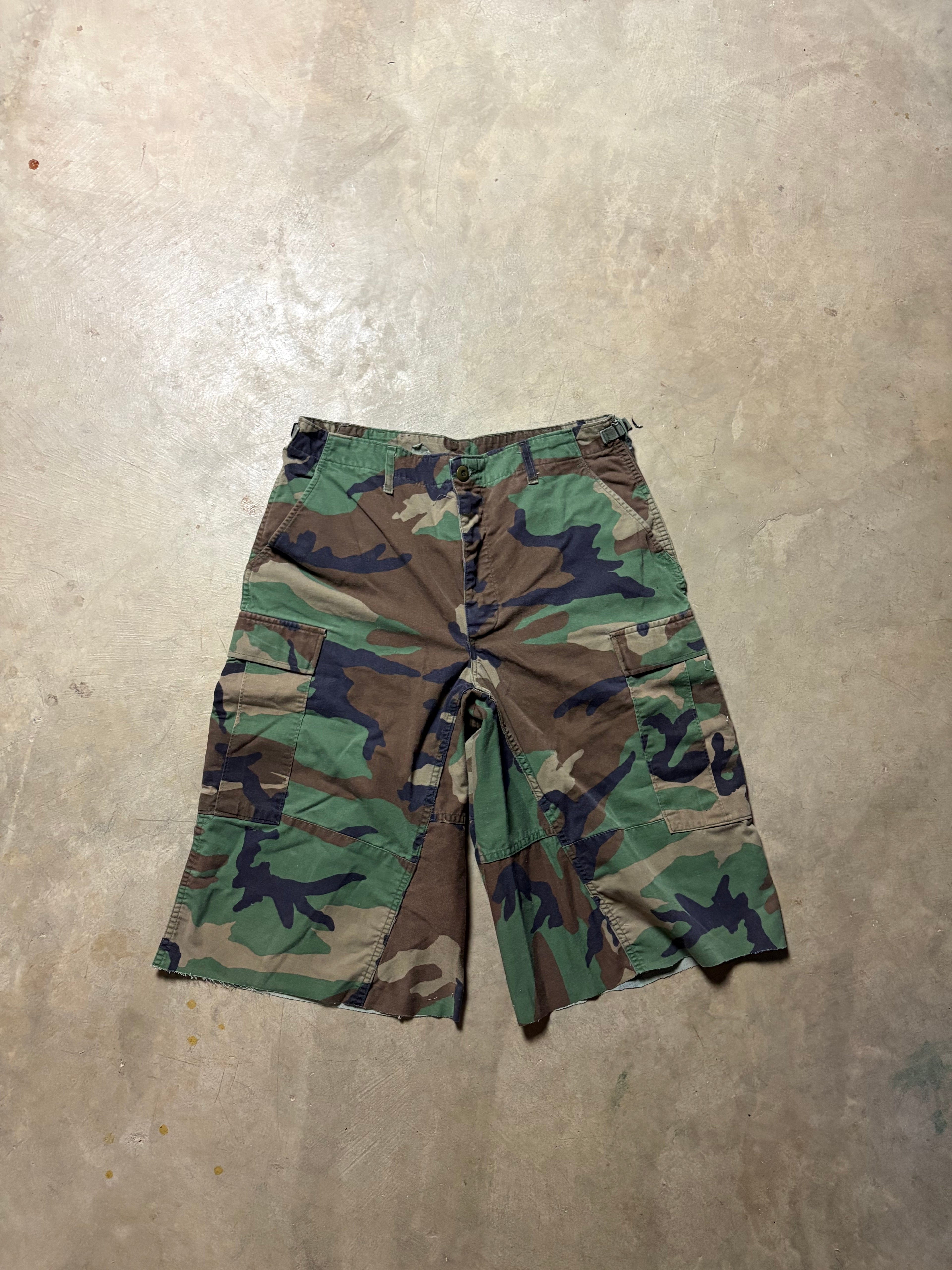 Vintage Distressed  Military Camo 3/4 Short - 30