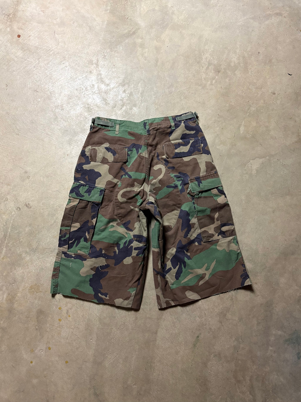 Vintage Distressed  Military Camo 3/4 Short - 30