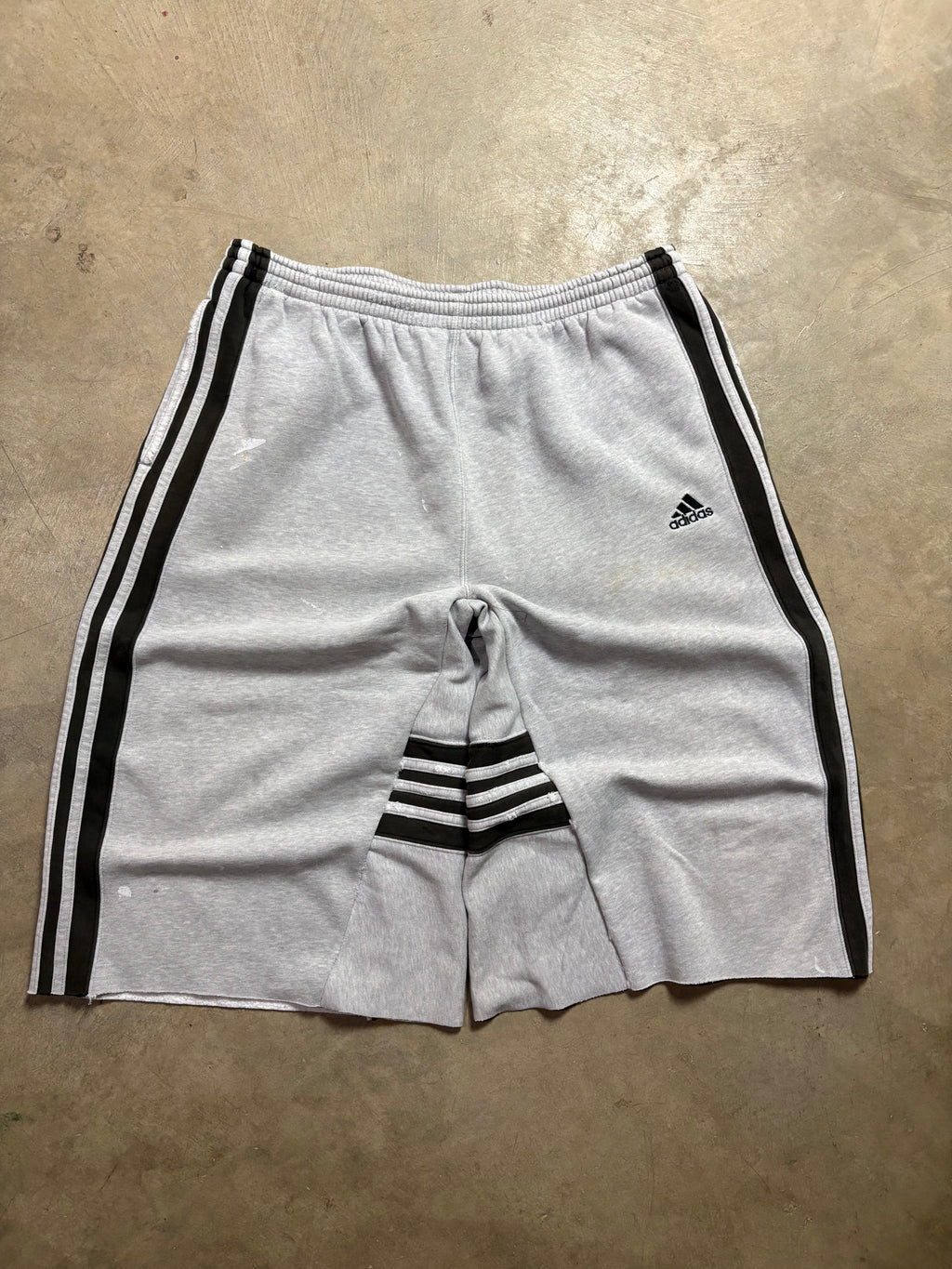 Vintage 90's Adidas Baggy Striped 3/4 Sweatshorts