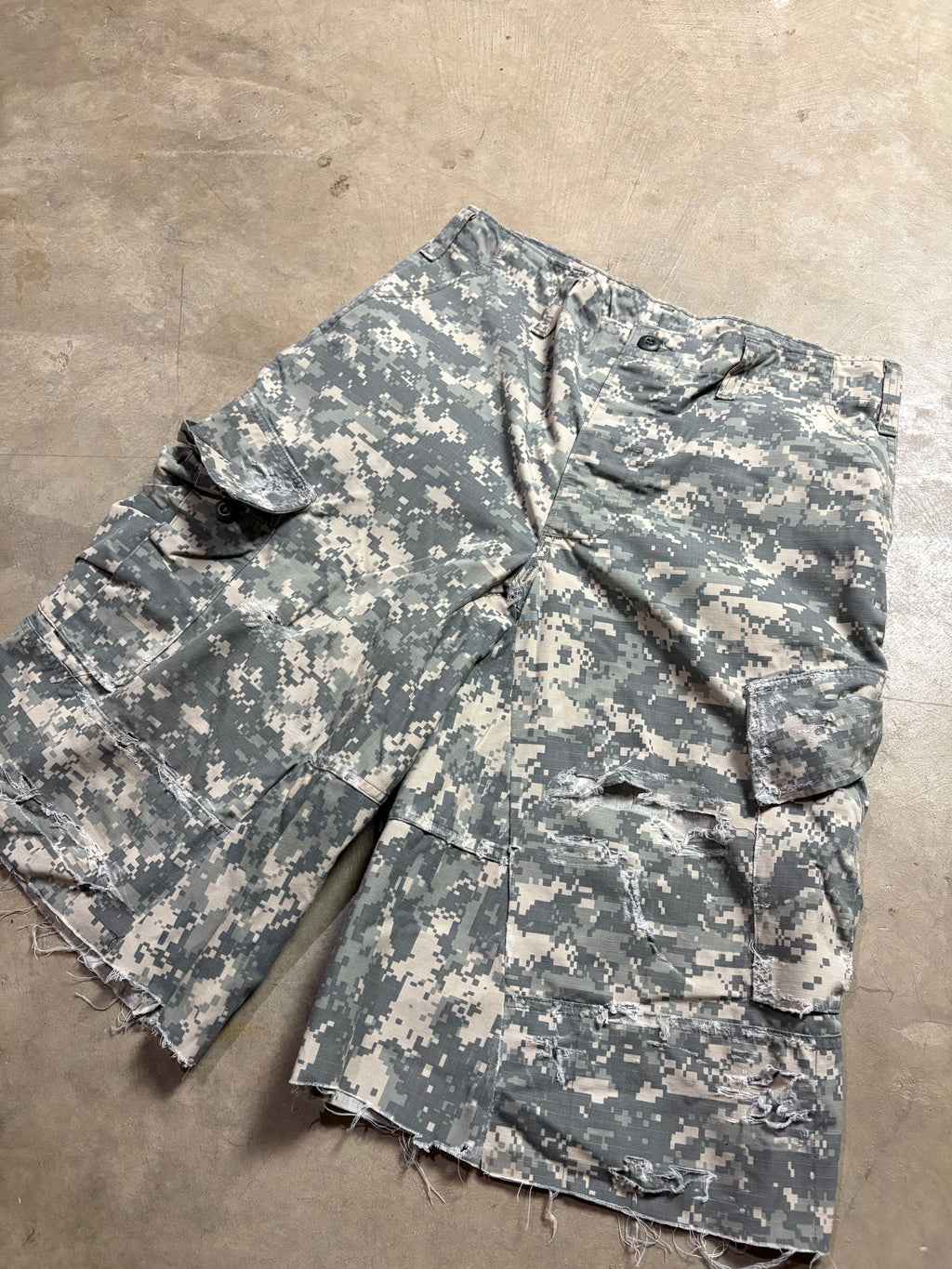 Vintage Distressed Military Digital Camo 3/4 Short - 34