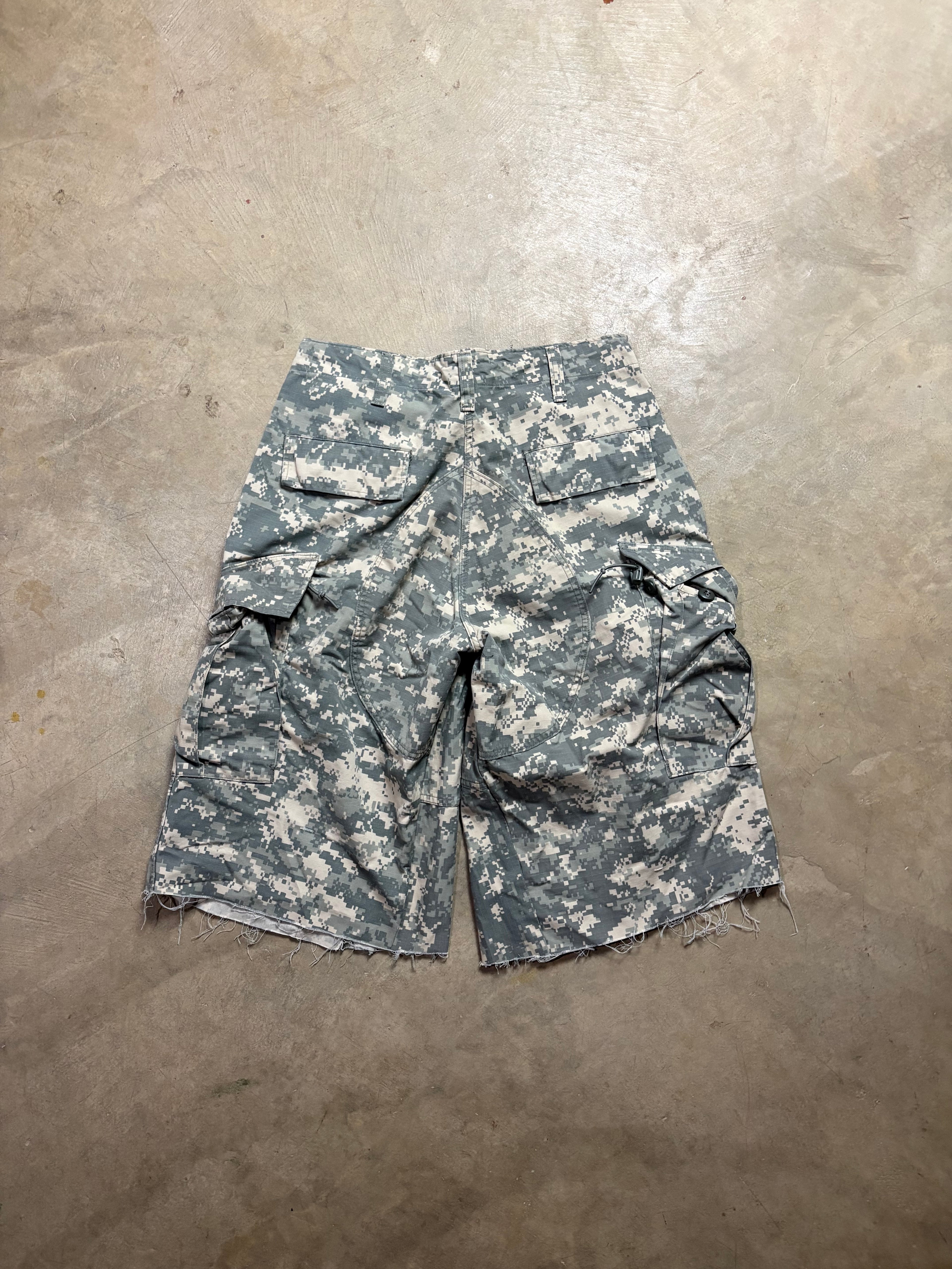 Vintage Distressed Military Digital Camo 3/4 Short - 34